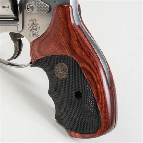 Holsters Store HOGUE Fancy Hardwood Grip for S&W Revolver K/L Frame Round Butt Rosewood Dark. . Smith and wesson k frame rosewood grips